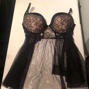 Victoria’s Secret 38D babydoll slip